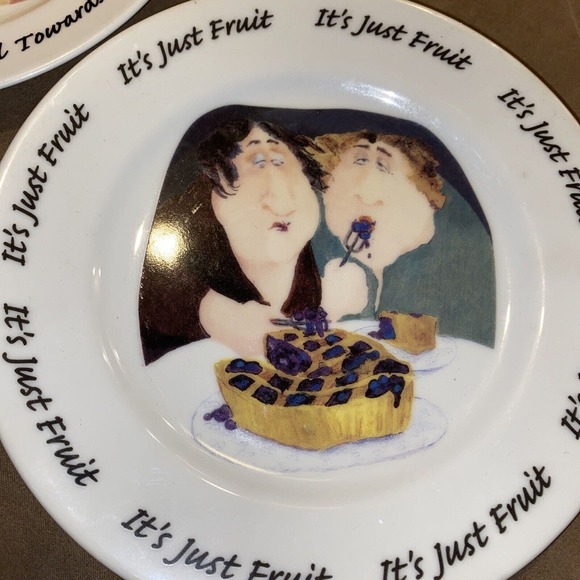 Plates (4) Erika Oller House Of Prill Dessert Salad Plates Chocolate Fruit LOT - Picture 3 of 7
